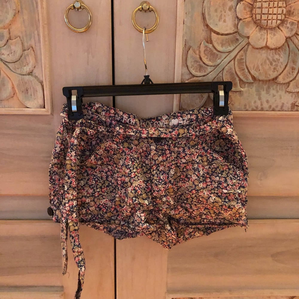 47 Street Floral Blue Shorts